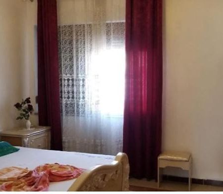 Port Side Rooms Durrës Eksteriør billede