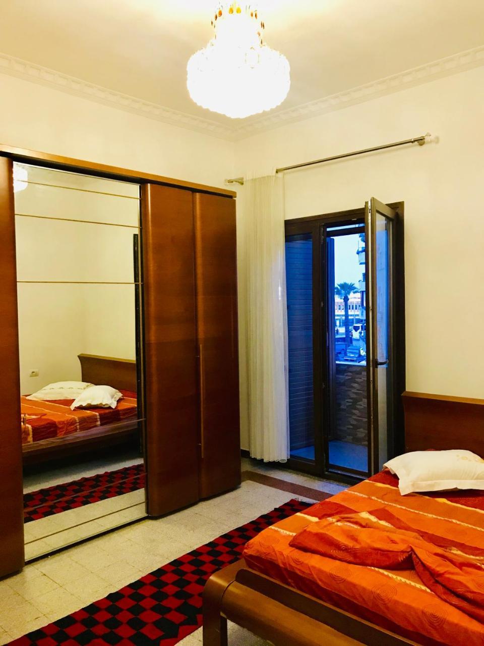Port Side Rooms Durrës Eksteriør billede