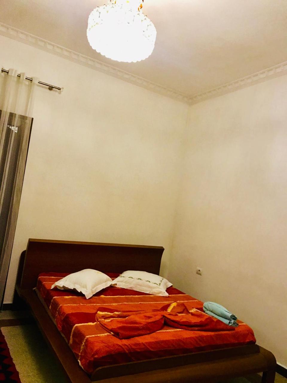 Port Side Rooms Durrës Eksteriør billede