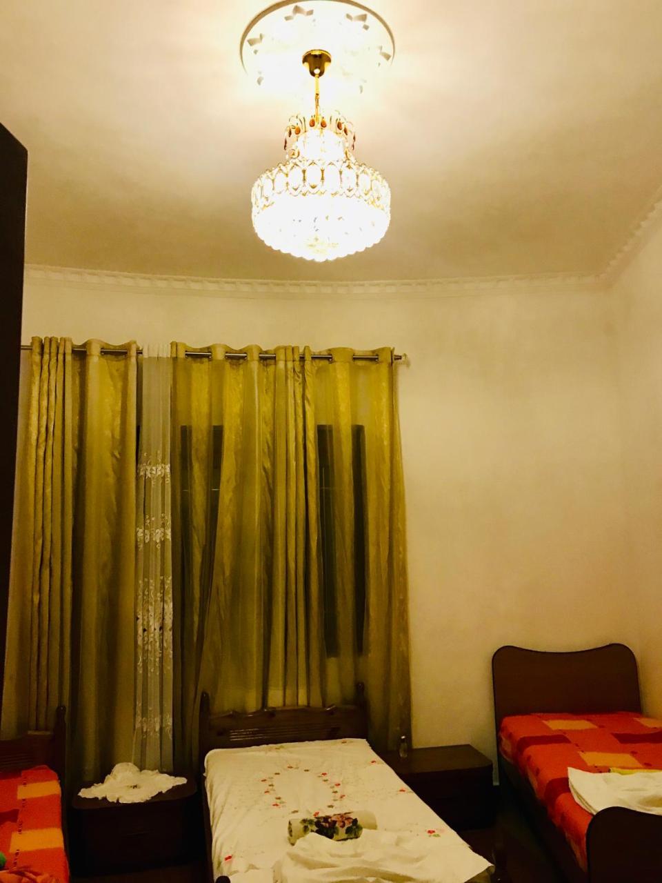 Port Side Rooms Durrës Eksteriør billede