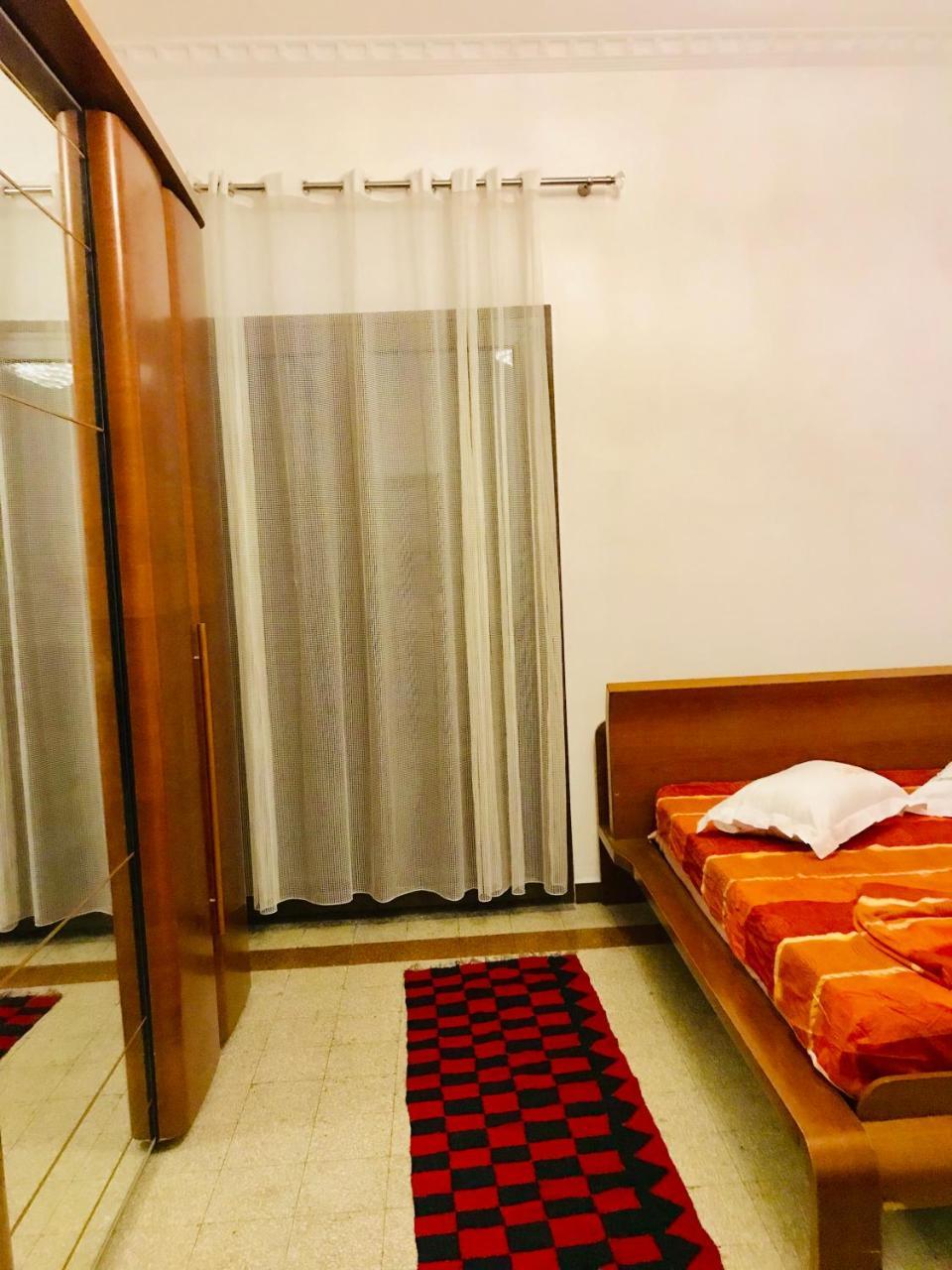 Port Side Rooms Durrës Eksteriør billede